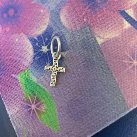 Authentic Pandora Bracelet Cross Charm - Picture 3 of 3